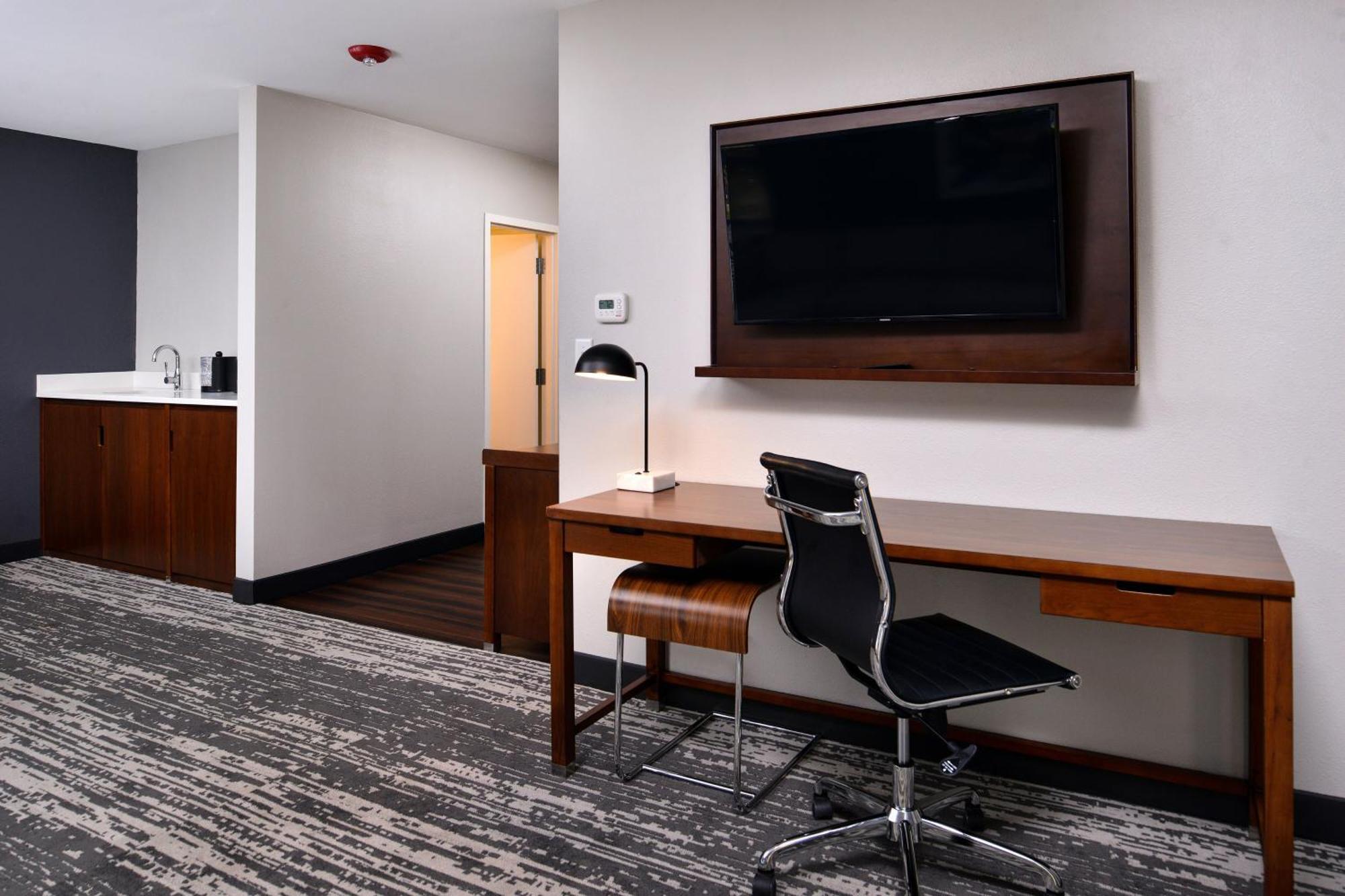 Four Points By Sheraton Omaha Midtown Buitenkant foto